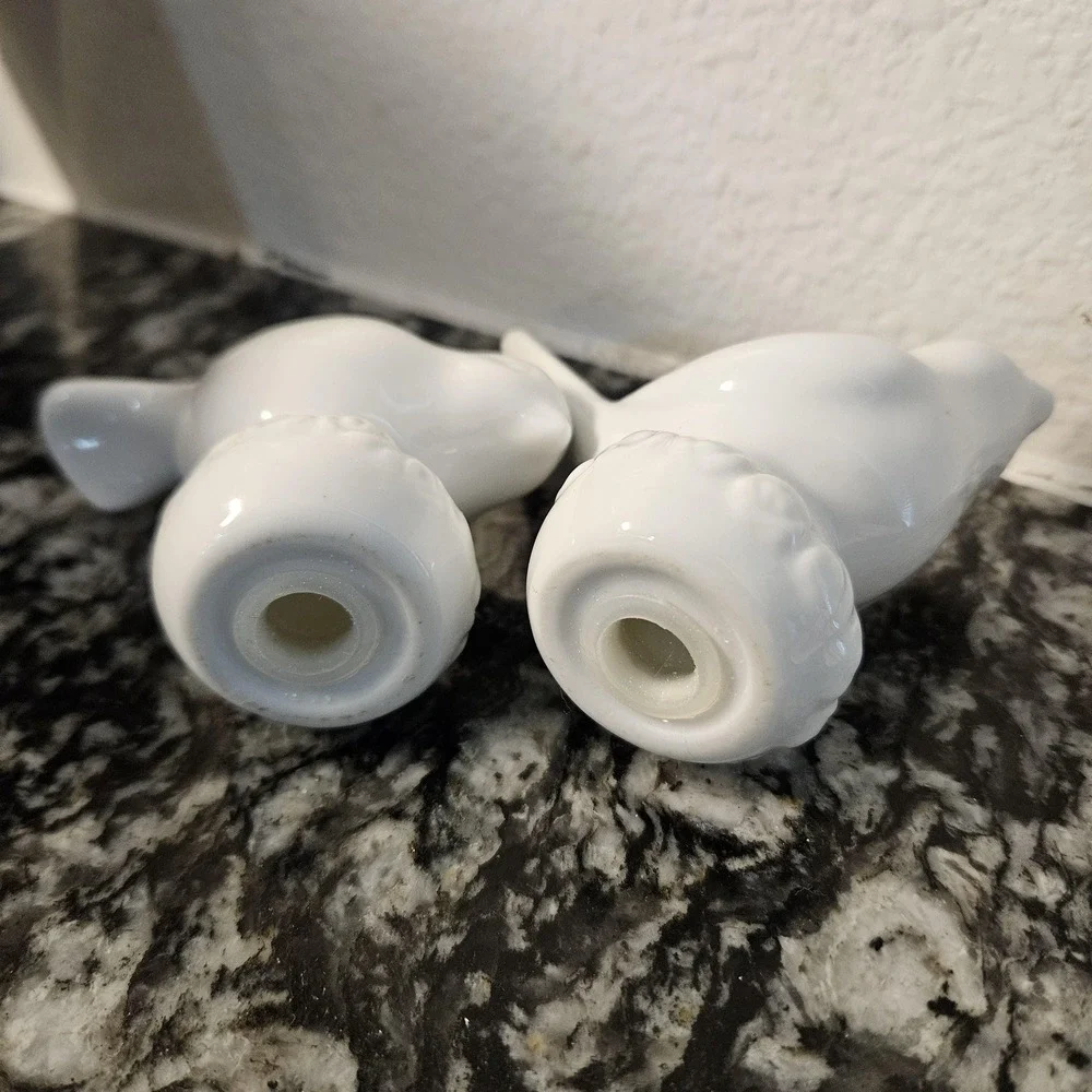 white ceramic birds Salt &‎ Pepper shakers set